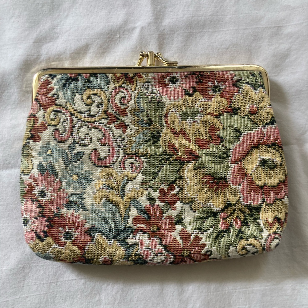 Vintage Tapestry Kisslock Clutch